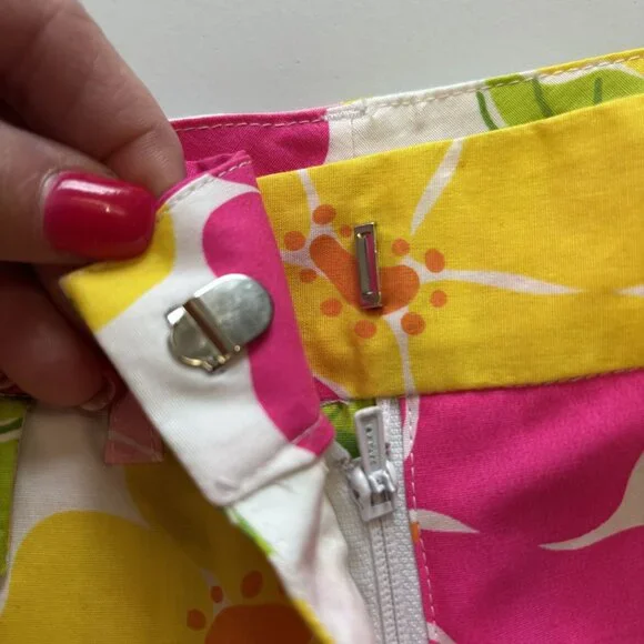 Lilly Pulitzer Floral Print Stretch Pants Size 10 Pink Yellow Cotton Blend - Picture 6 of 14